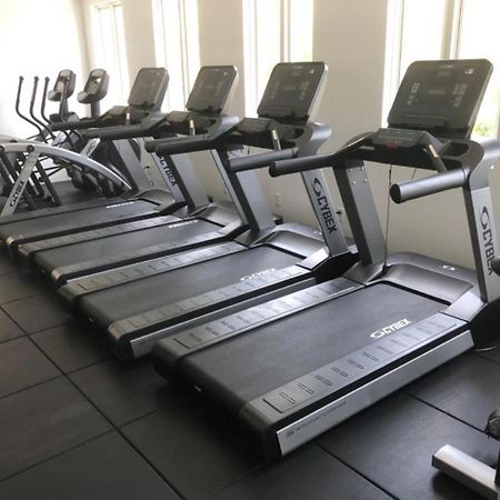 Westmoreland Hills - Mount Standfast - St James - Full Gym Membership Сент-Джеймс Экстерьер фото